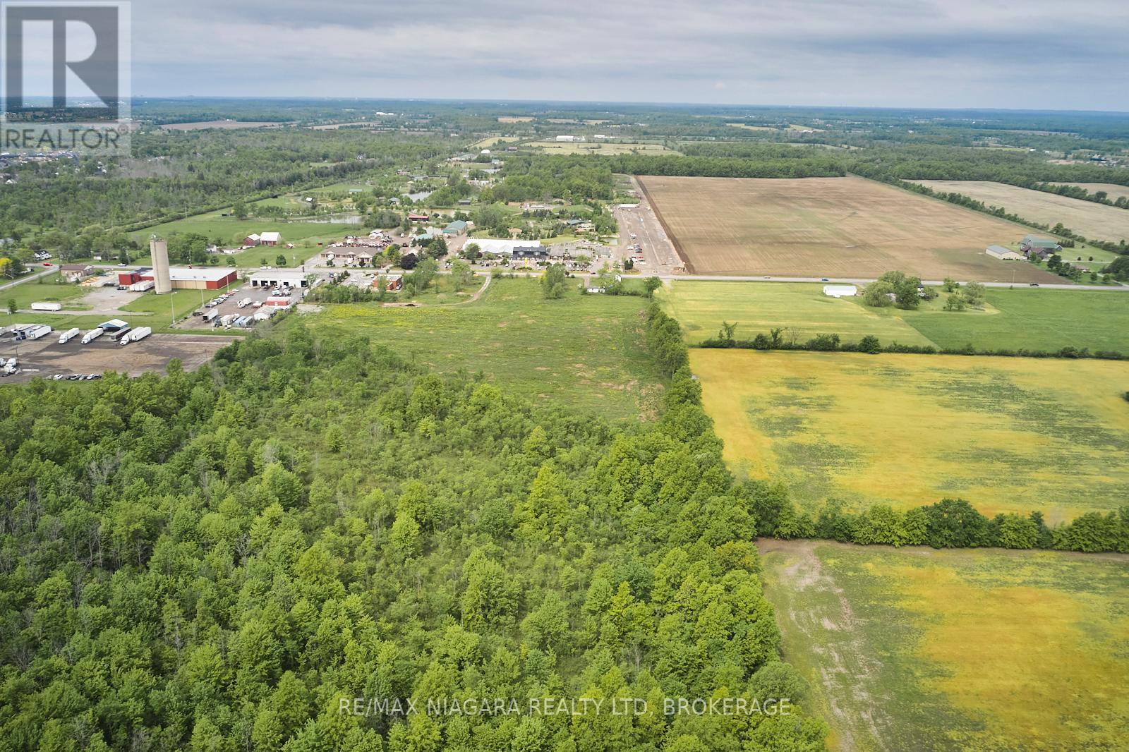 2822 Stevensville Road, Fort Erie (328 - Stevensville), Ontario  L0S 1S0 - Photo 8 - X11950026