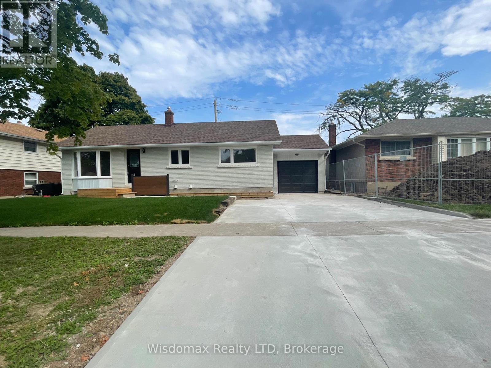 73 Jacobson Avenue, St. Catharines (461 - Glendale/glenridge), Ontario  L2T 3A2 - Photo 2 - X11955535