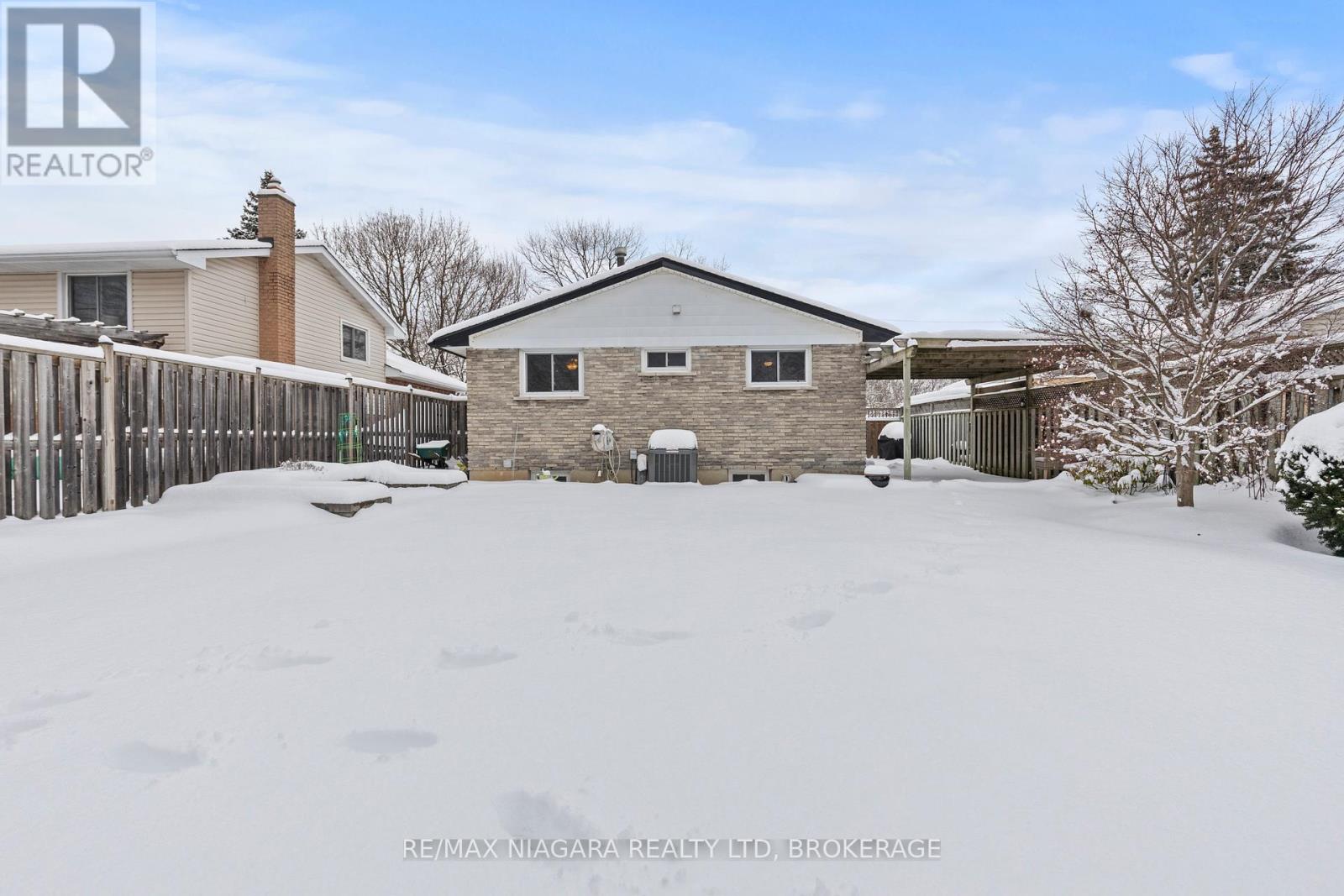 8 Carousel Circle, St. Catharines (443 - Lakeport), Ontario  L2N 6E1 - Photo 33 - X11966847