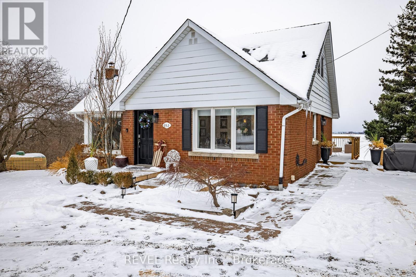 232 Queenston Road, Niagara-On-The-Lake (104 - Rural), Ontario  L0S 1J0 - Photo 2 - X11967335