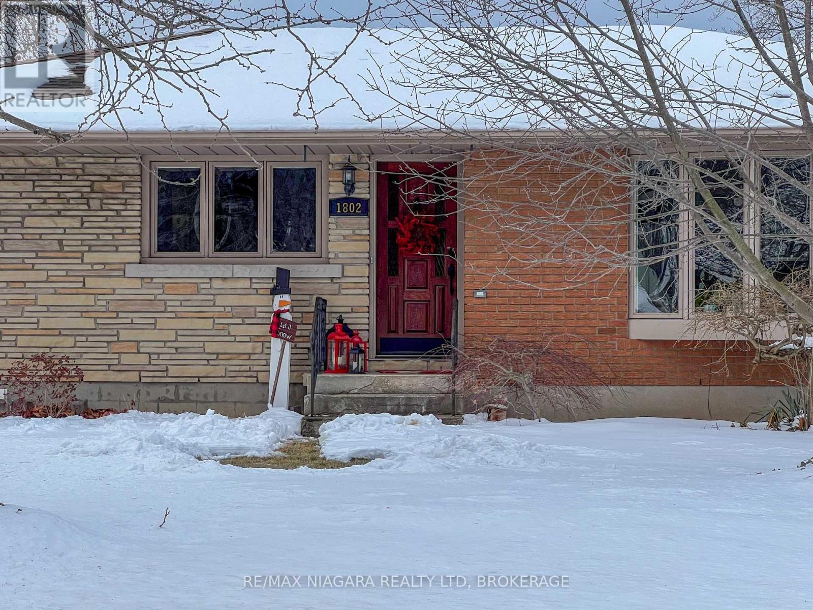 1802 Four Mile Creek Road, Niagara-On-The-Lake (108 - Virgil), Ontario  L0S 1J0 - Photo 6 - X11971291