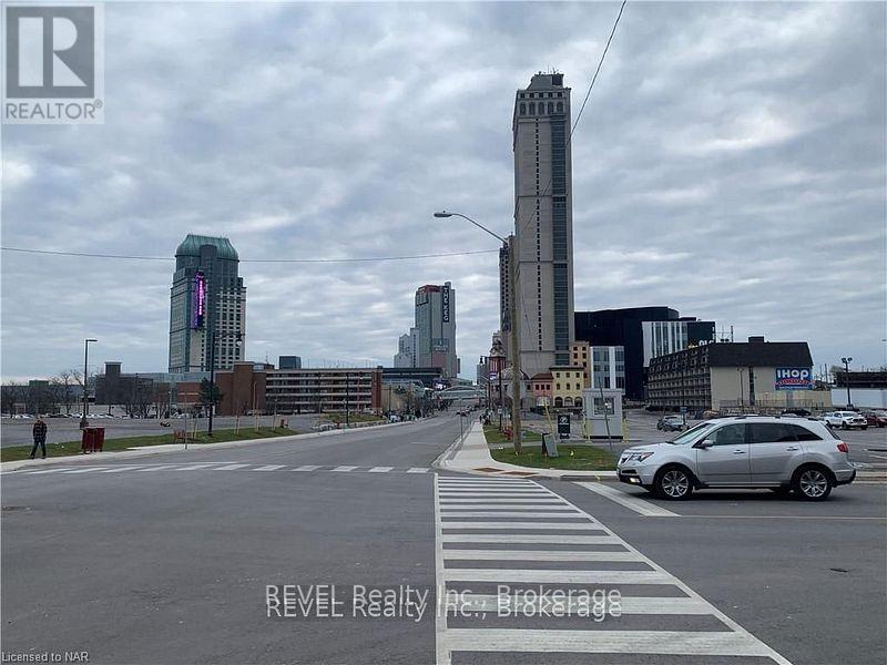 6081 FALLSVIEW BOULEVARD, niagara falls (214 - clifton hill), Ontario