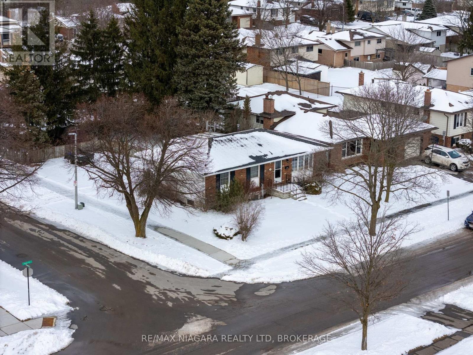 26 Page Drive, Welland (767 - N. Welland), Ontario  L3C 6E4 - Photo 44 - X11973311