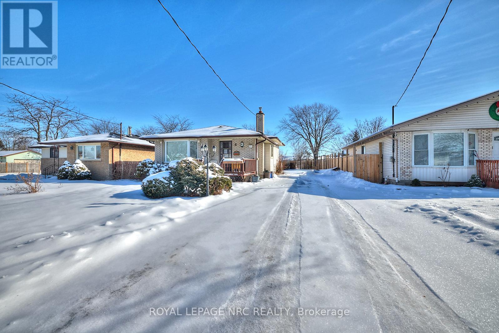 8 Huntley Crescent, St. Catharines (444 - Carlton/bunting), Ontario  L2M 6E6 - Photo 4 - X11973919