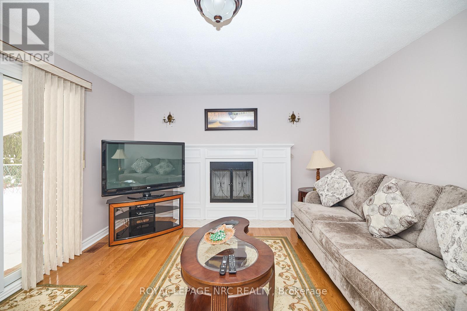 63 Adel Drive, St. Catharines (444 - Carlton/bunting), Ontario  L2M 3W9 - Photo 16 - X11981857