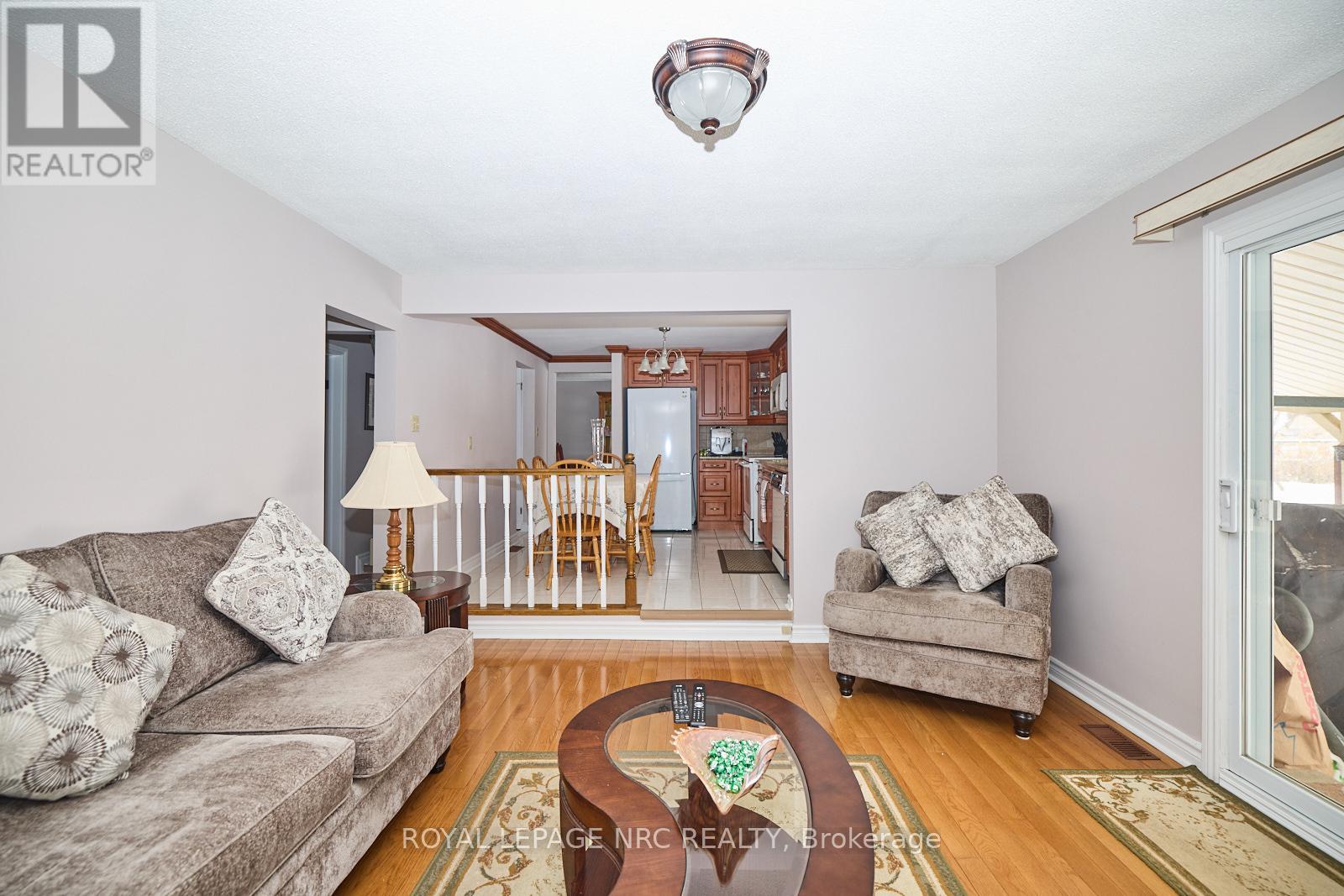 63 Adel Drive, St. Catharines (444 - Carlton/bunting), Ontario  L2M 3W9 - Photo 18 - X11981857