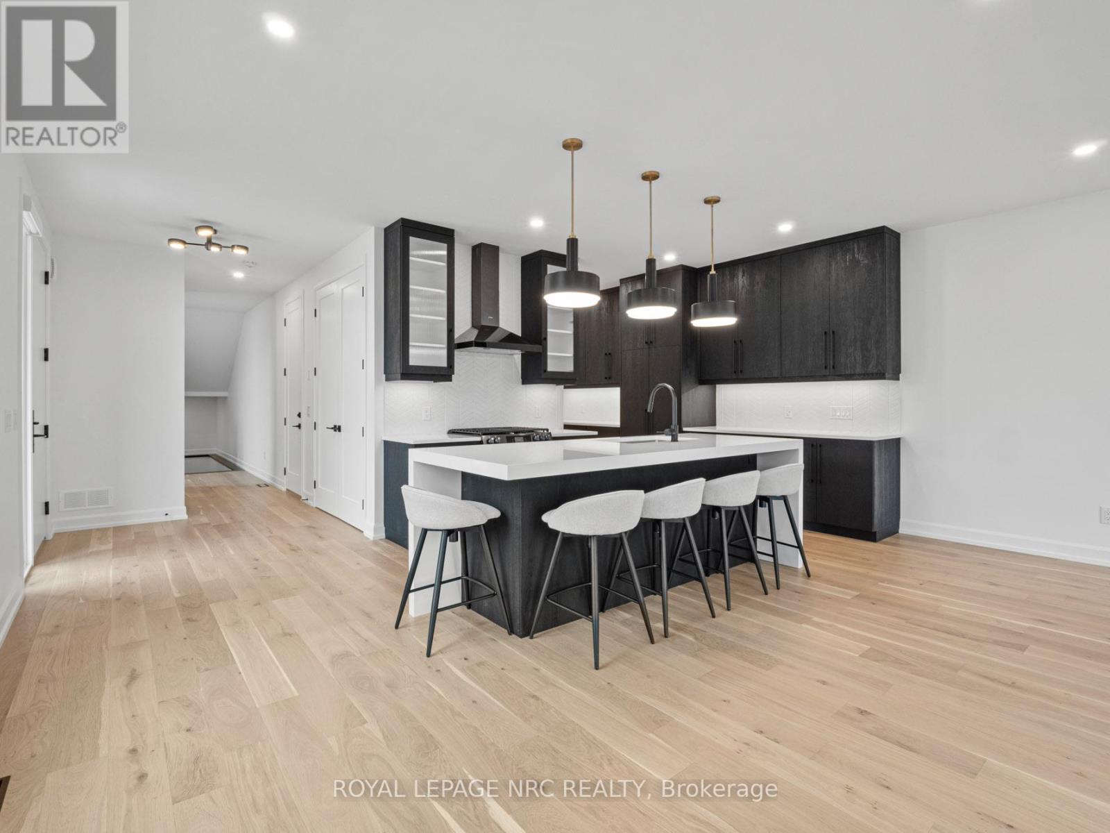 200 Klager Avenue, Pelham, Ontario  L0S 1E6 - Photo 10 - X12004575