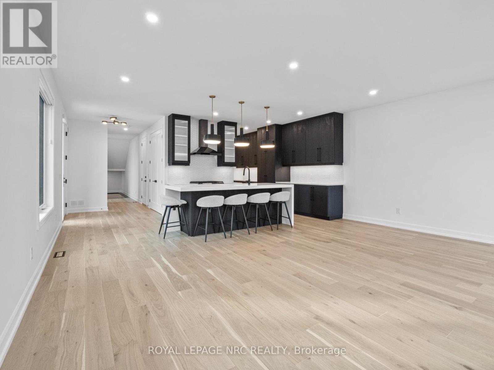 200 Klager Avenue, Pelham, Ontario  L0S 1E6 - Photo 18 - X12004575