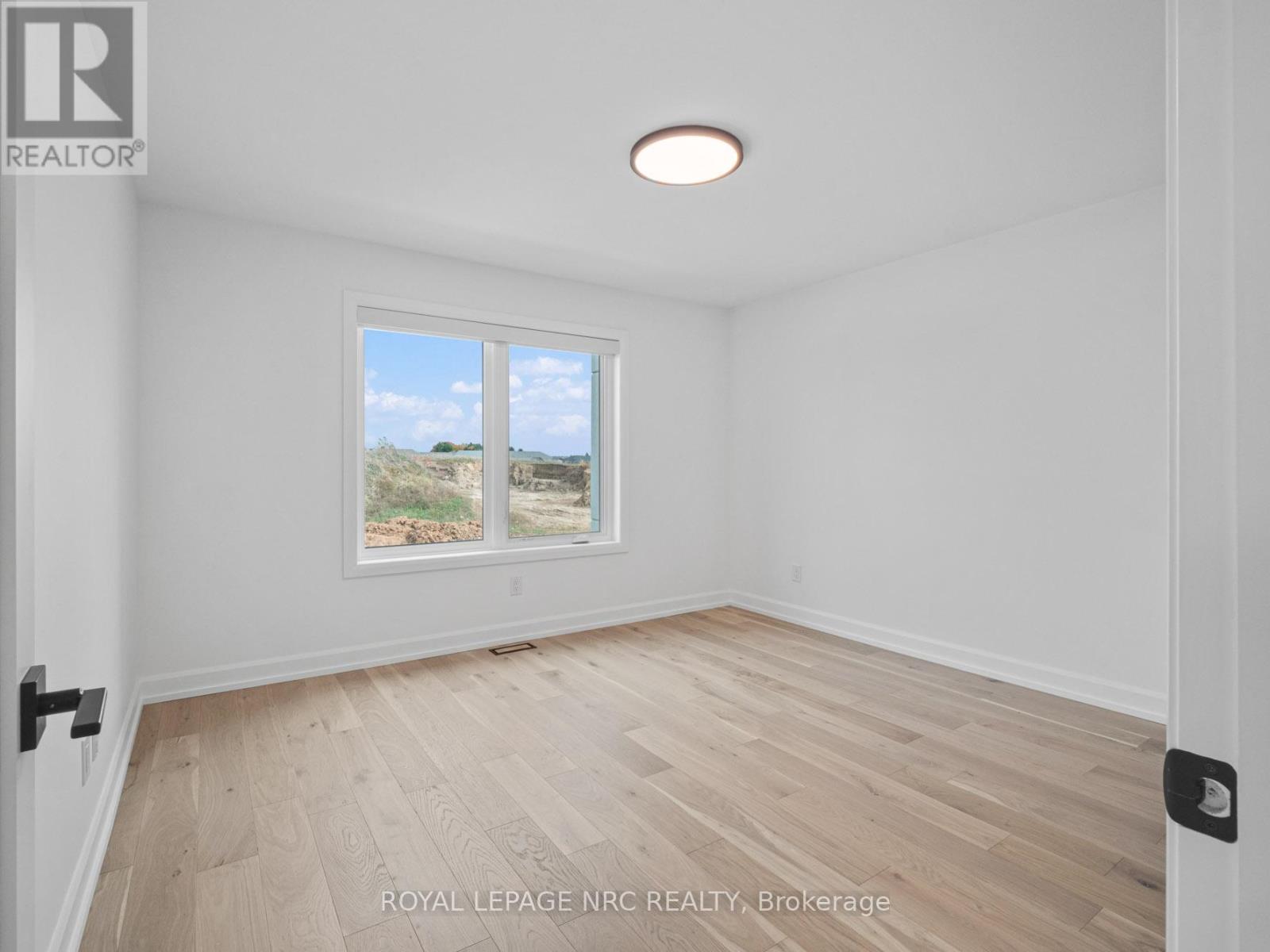 200 Klager Avenue, Pelham, Ontario  L0S 1E6 - Photo 22 - X12004575