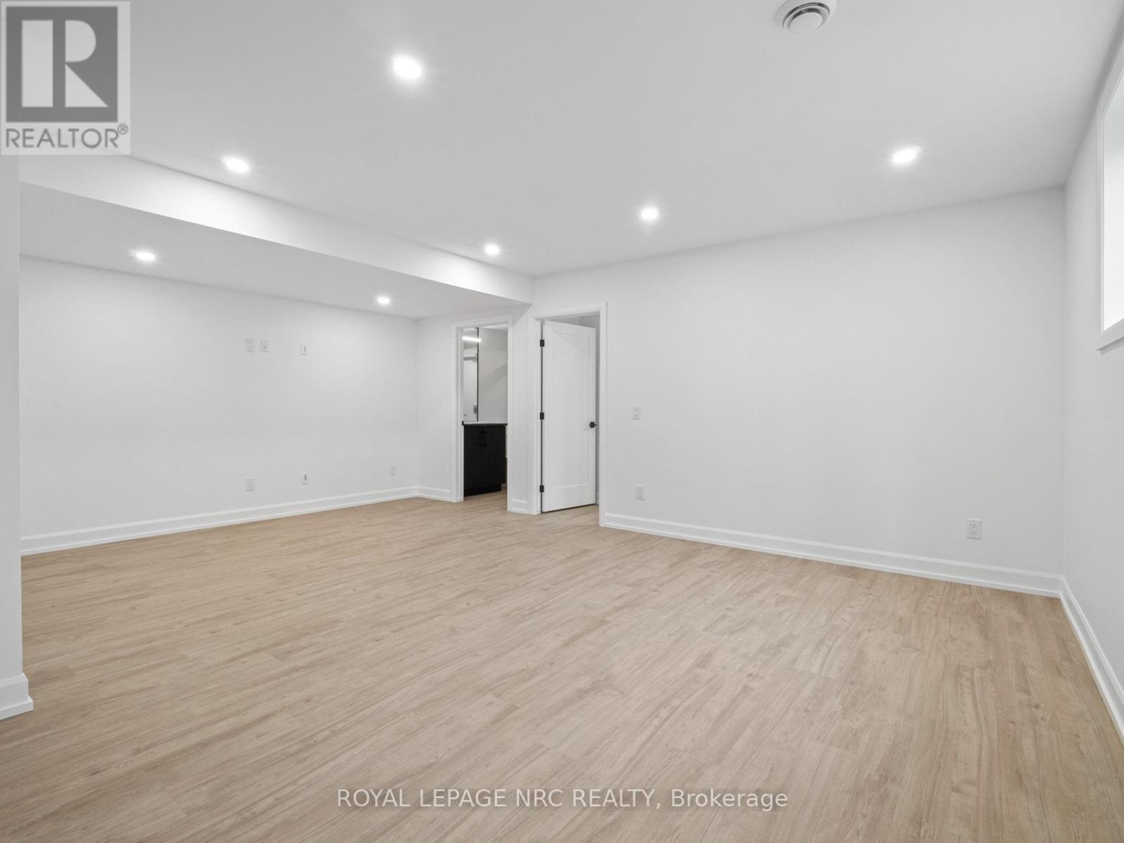 200 Klager Avenue, Pelham, Ontario  L0S 1E6 - Photo 34 - X12004575