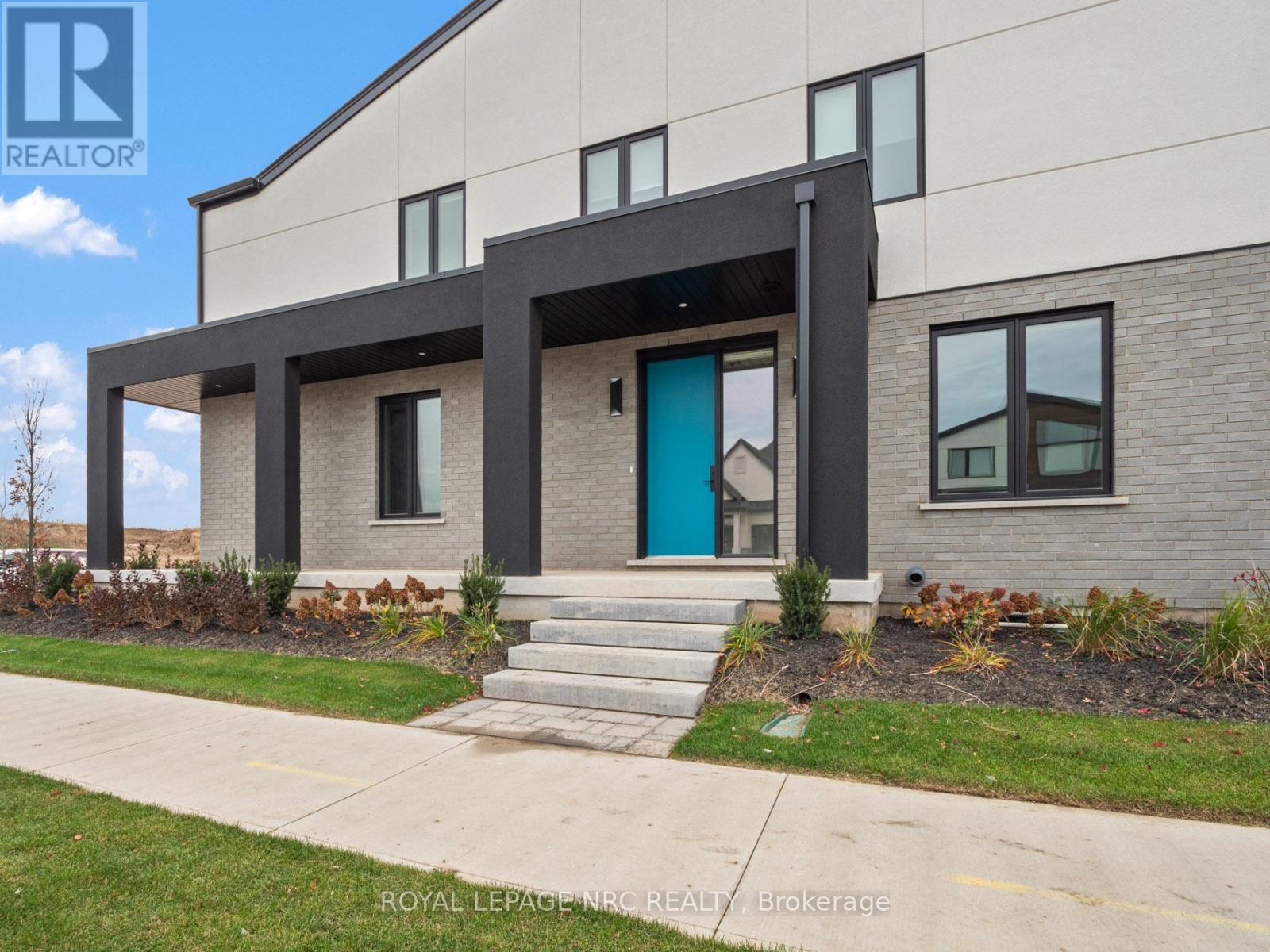 200 Klager Avenue, Pelham, Ontario  L0S 1E6 - Photo 4 - X12004575