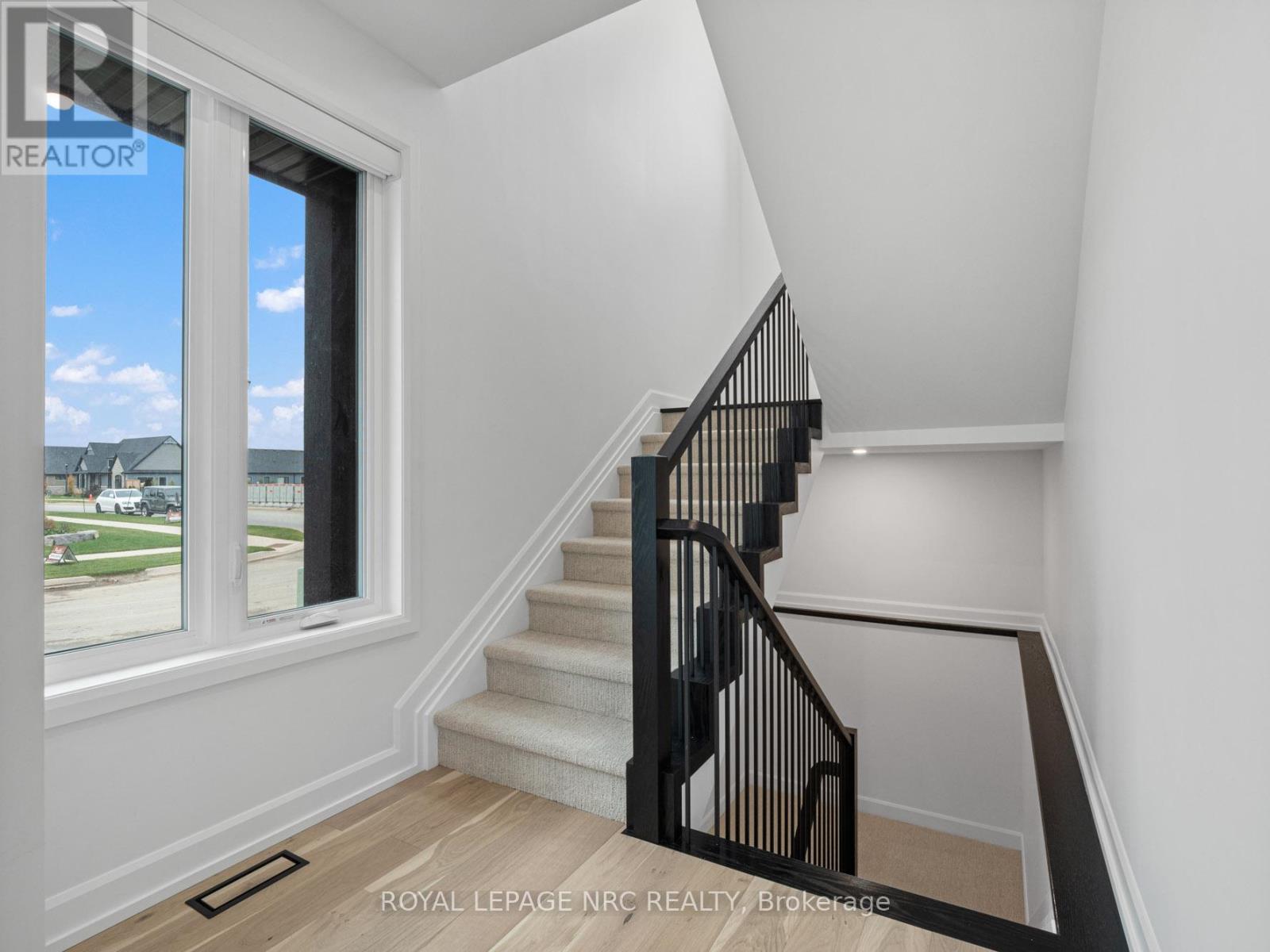 200 Klager Avenue, Pelham, Ontario  L0S 1E6 - Photo 6 - X12004575