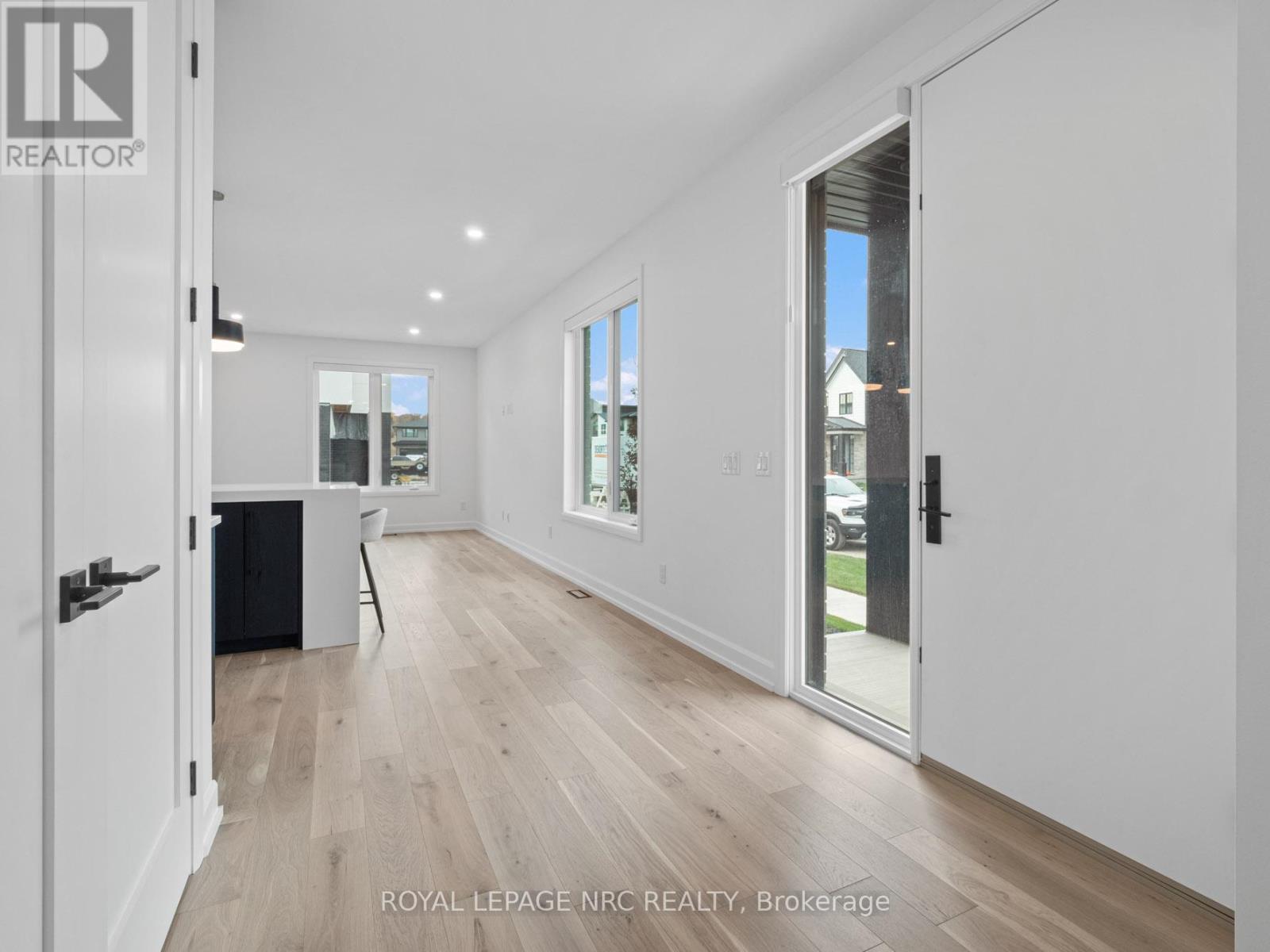 200 Klager Avenue, Pelham, Ontario  L0S 1E6 - Photo 7 - X12004575