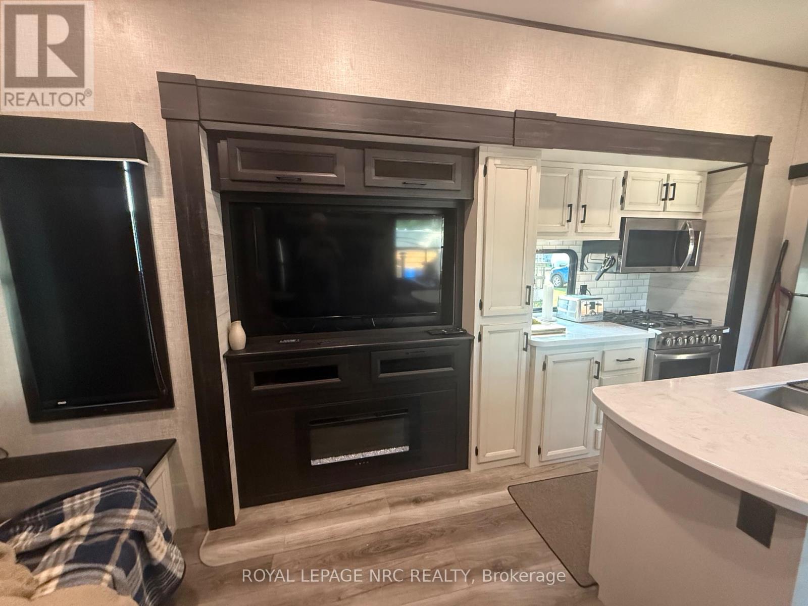 4 Dogwood Street, Otonabee-South Monaghan, Ontario  K9J 6Y3 - Photo 5 - X12006989