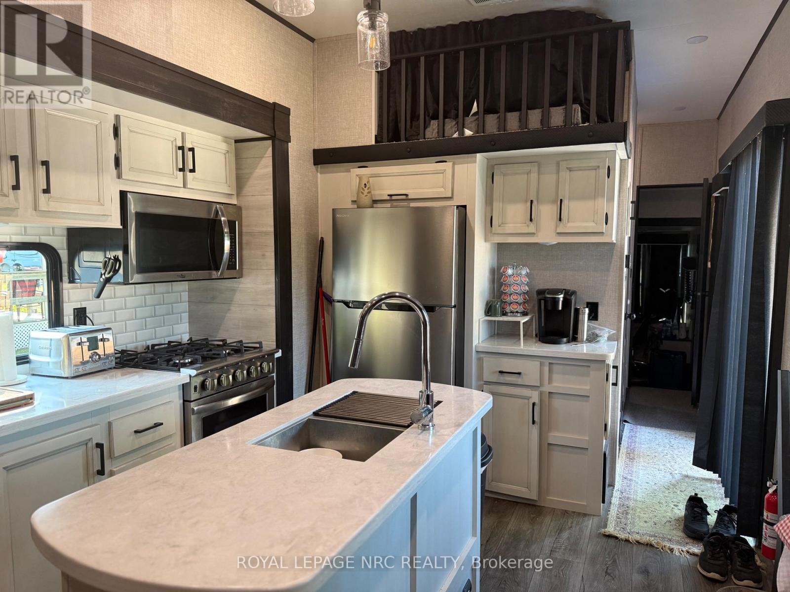 4 Dogwood Street, Otonabee-South Monaghan, Ontario  K9J 6Y3 - Photo 6 - X12006989