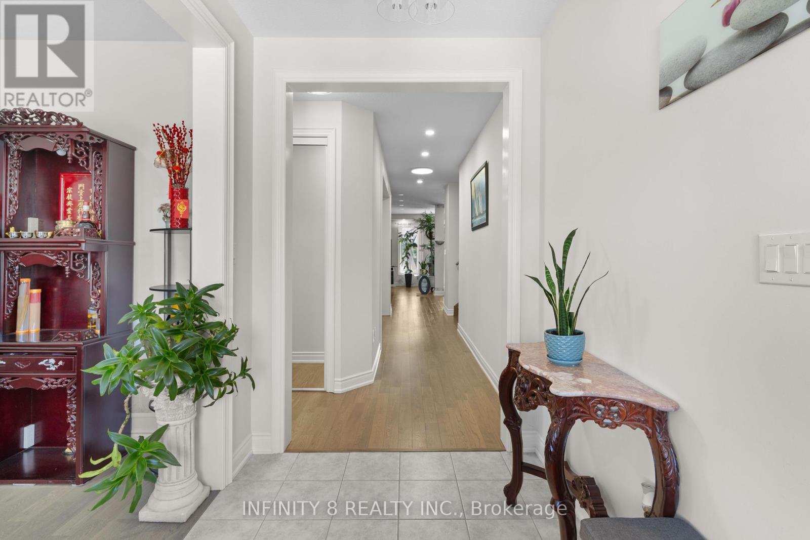 7673 Hackberry Trail, Niagara Falls, Ontario  L2H 3R5 - Photo 5 - X12026207