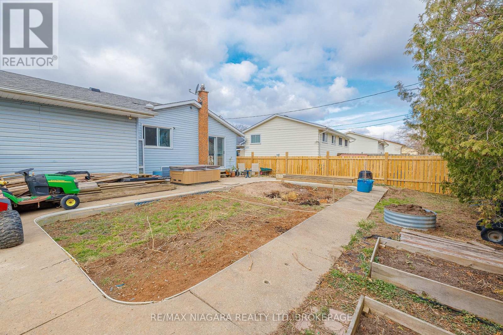 8420 Lamont Avenue, Niagara Falls, Ontario  L2G 6V8 - Photo 33 - X12044326