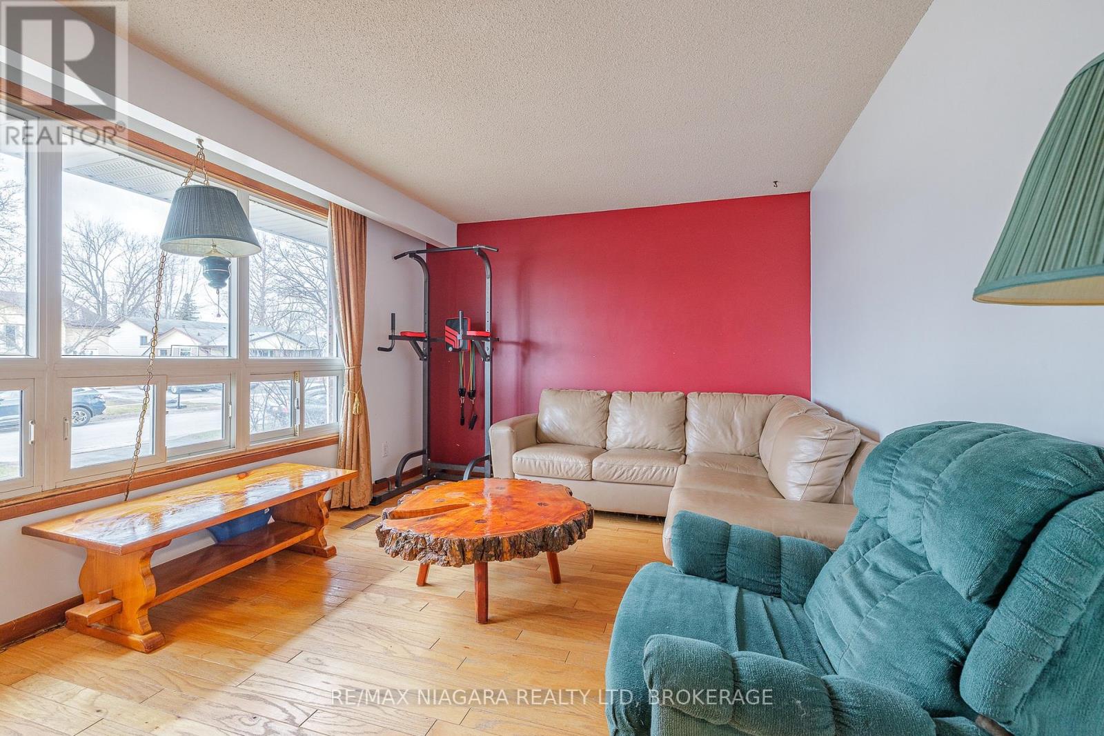 8420 Lamont Avenue, Niagara Falls, Ontario  L2G 6V8 - Photo 7 - X12044326