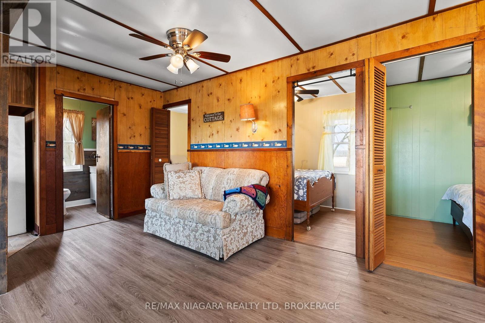 32 Erie Heights Line, Haldimand, Ontario  N0A 1K0 - Photo 14 - X12047863