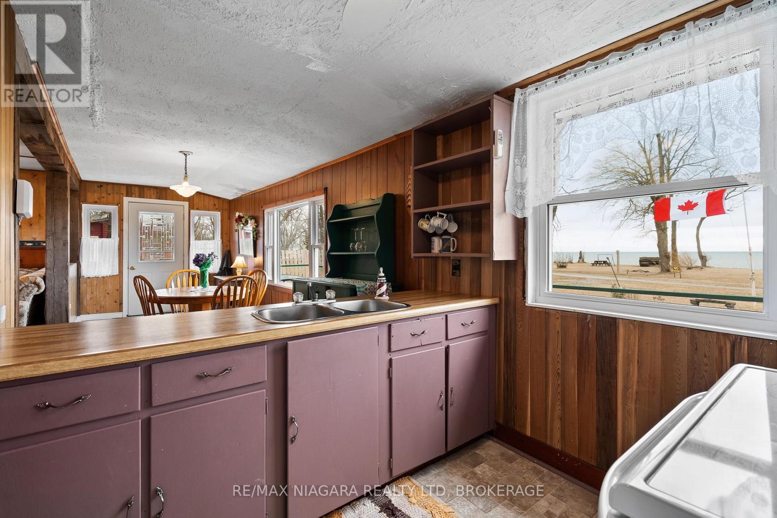 32 Erie Heights Line, Haldimand, Ontario  N0A 1K0 - Photo 17 - X12047863