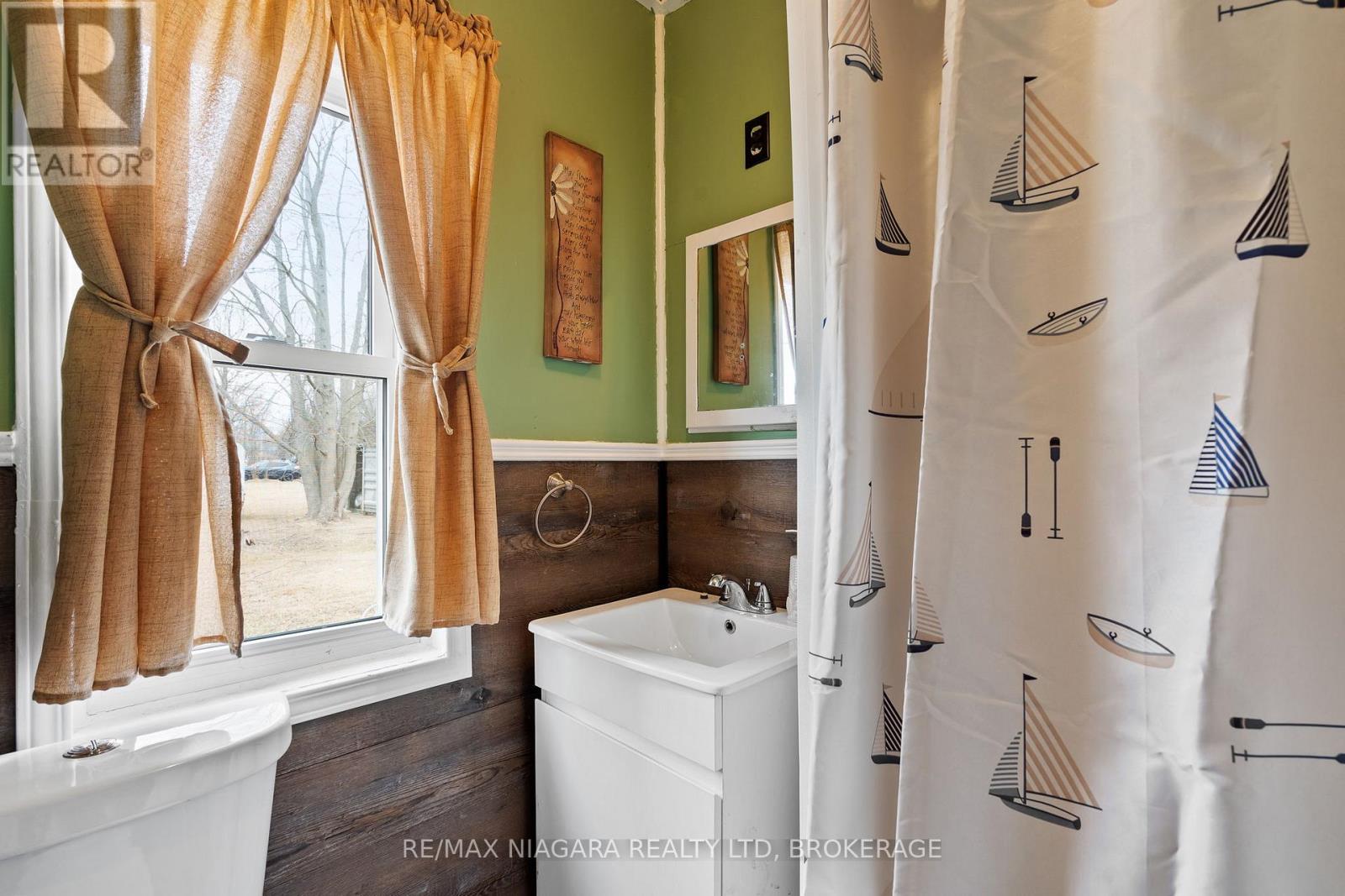 32 Erie Heights Line, Haldimand, Ontario  N0A 1K0 - Photo 20 - X12047863