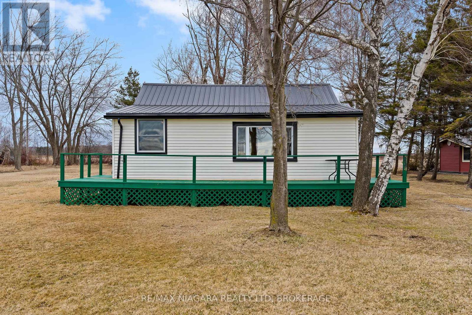 32 Erie Heights Line, Haldimand, Ontario  N0A 1K0 - Photo 6 - X12047863