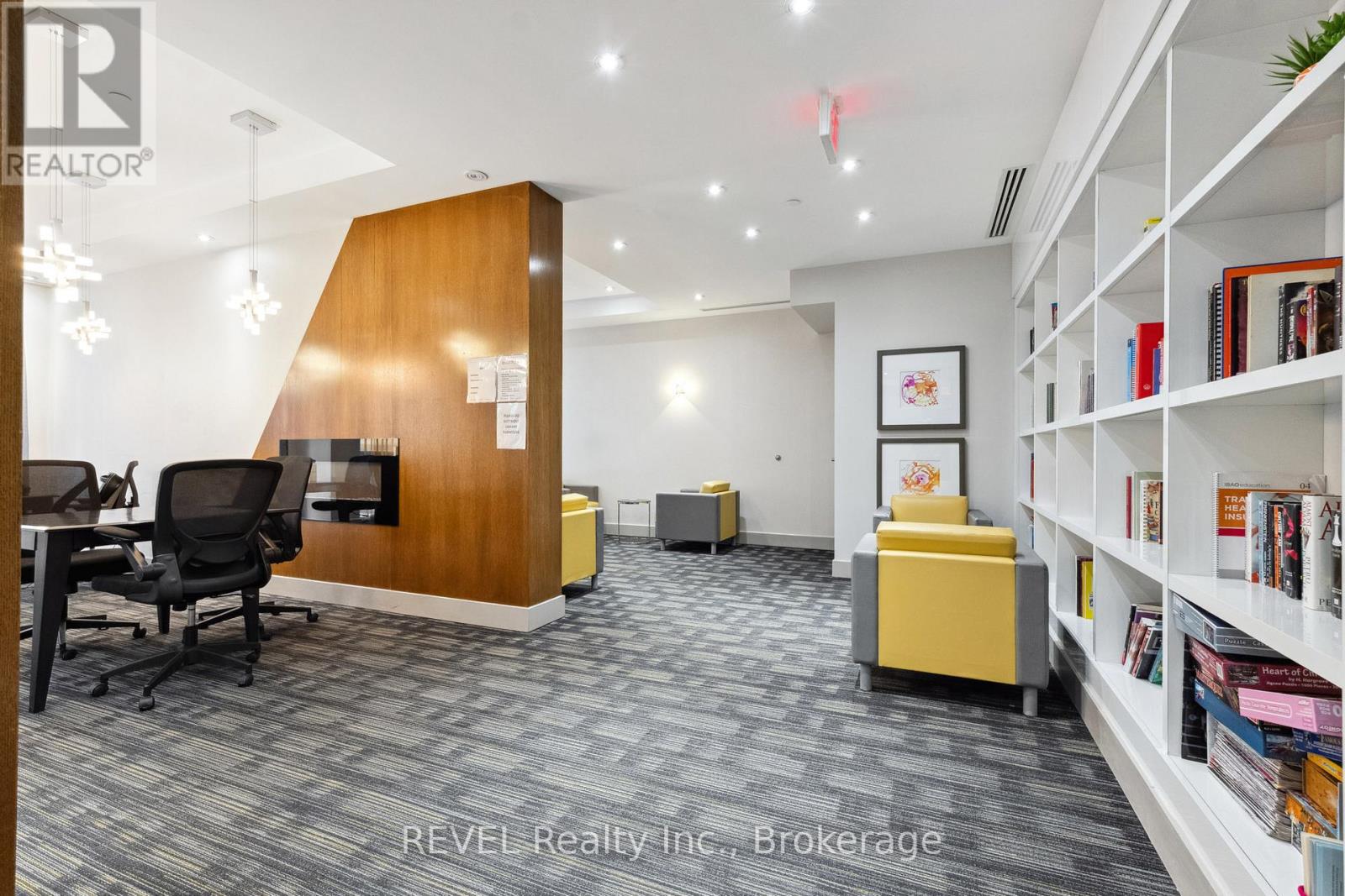 310 - 75 Eglinton Avenue W, Mississauga, Ontario  L5R 0E5 - Photo 22 - W12066678