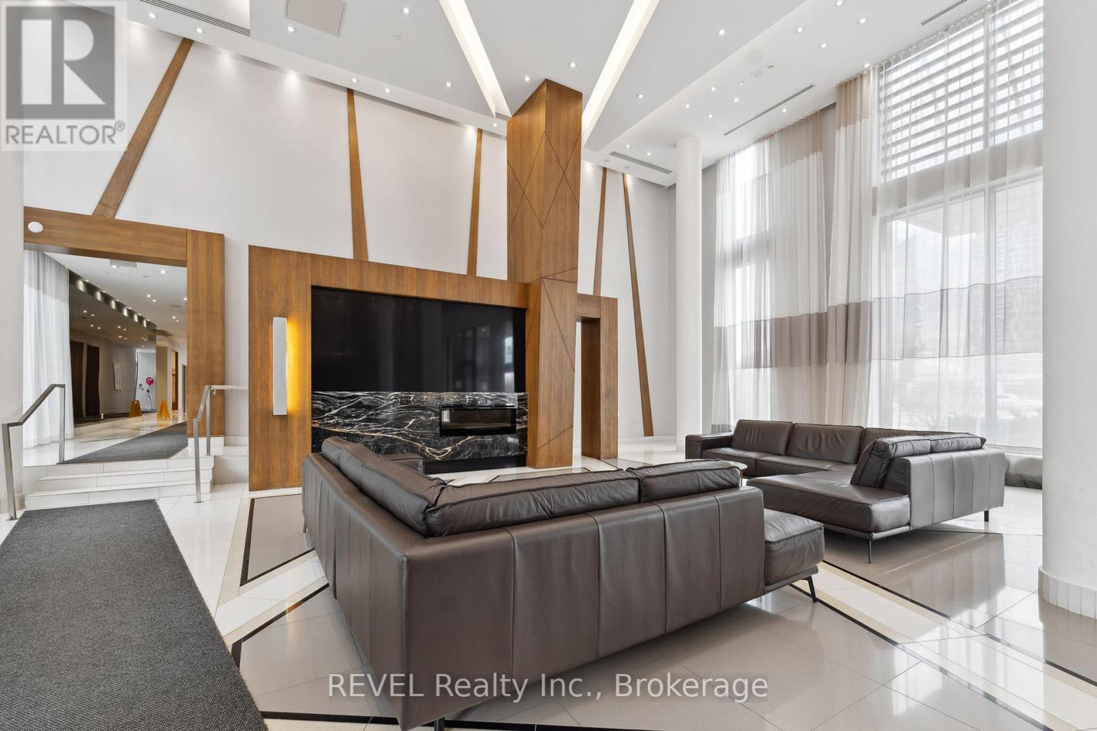 310 - 75 Eglinton Avenue W, Mississauga, Ontario  L5R 0E5 - Photo 28 - W12066678