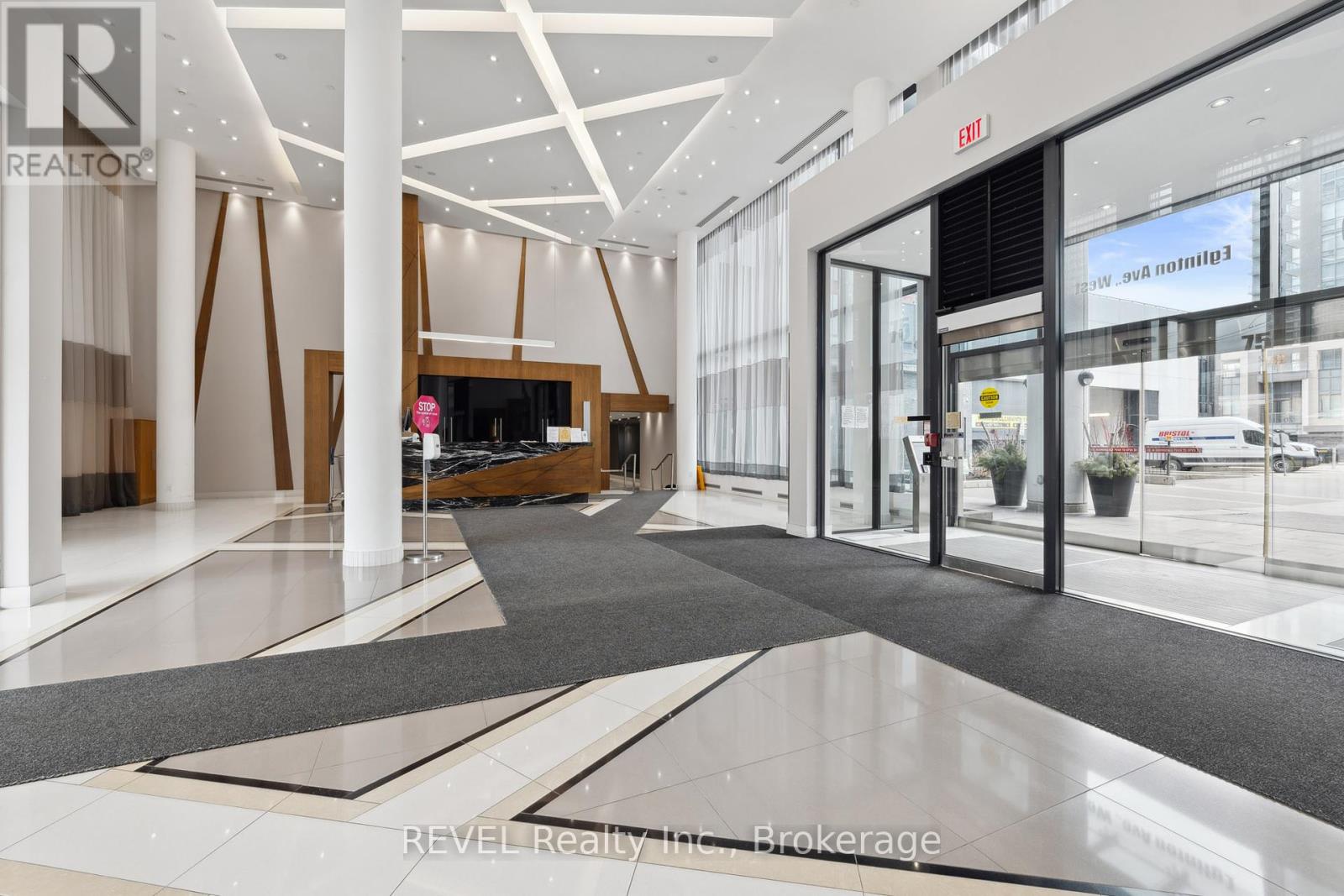 310 - 75 Eglinton Avenue W, Mississauga, Ontario  L5R 0E5 - Photo 29 - W12066678