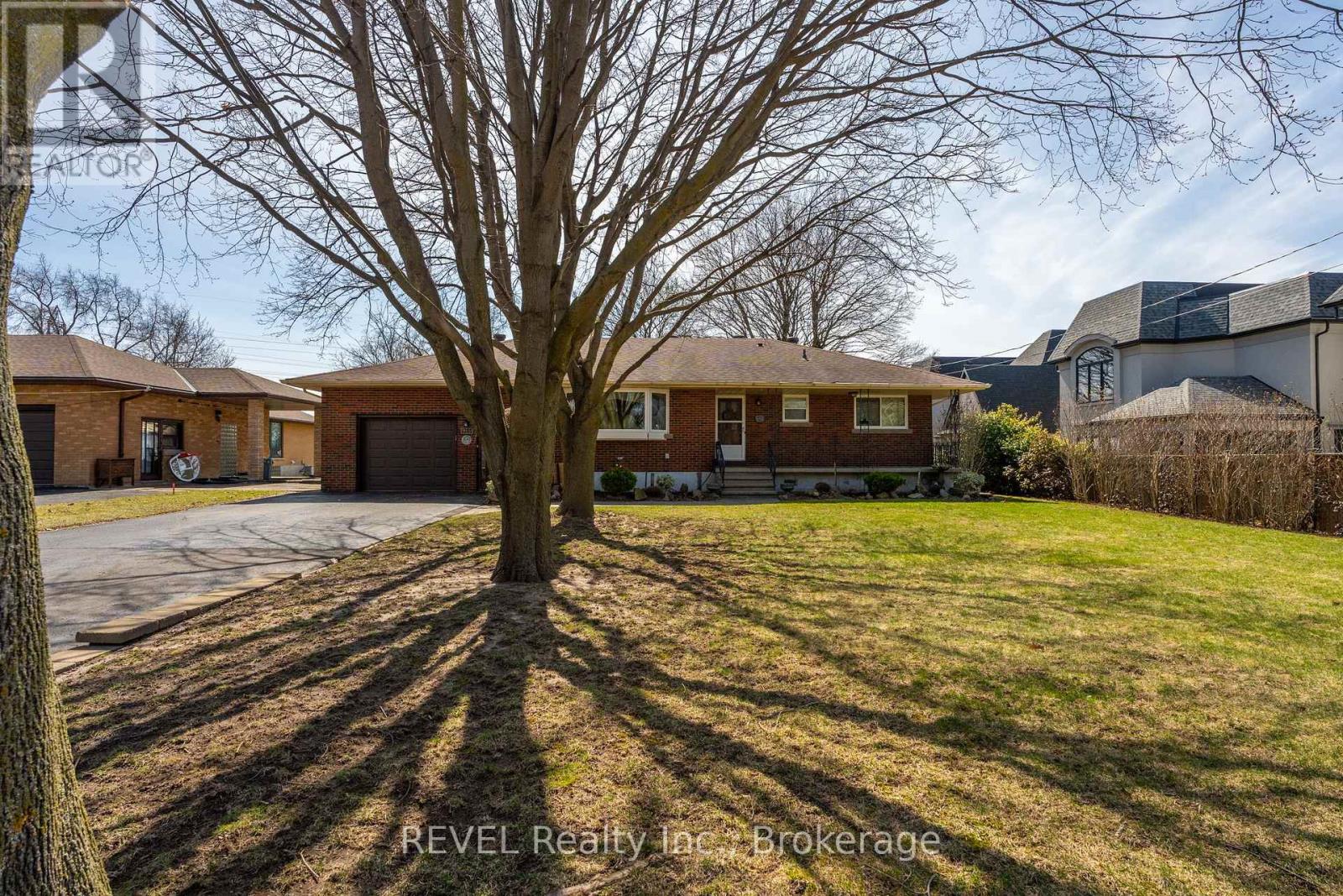 6398 MOUNTAIN ROAD, Niagara Falls, Ontario