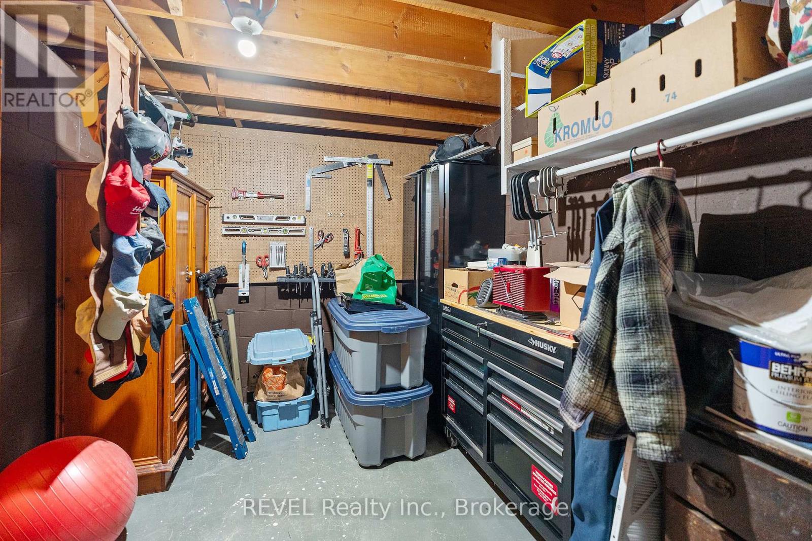 6398 Mountain Road, Niagara Falls, Ontario  L2E 6S4 - Photo 29 - X12068864