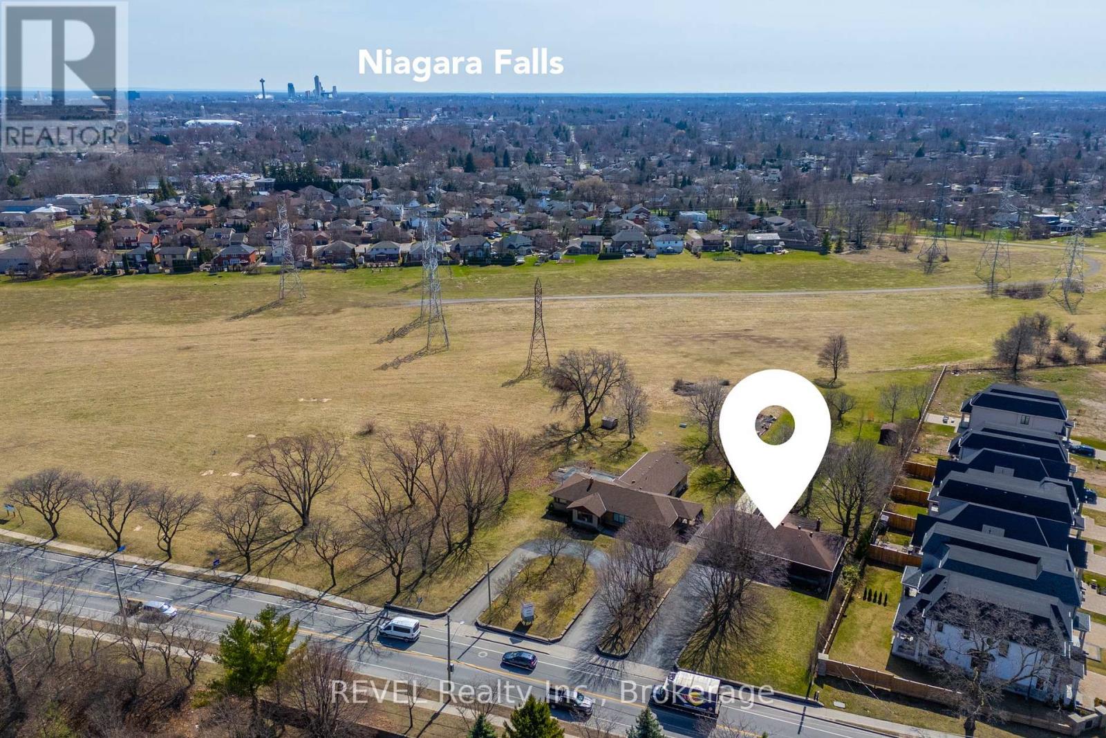 6398 Mountain Road, Niagara Falls, Ontario  L2E 6S4 - Photo 41 - X12068864