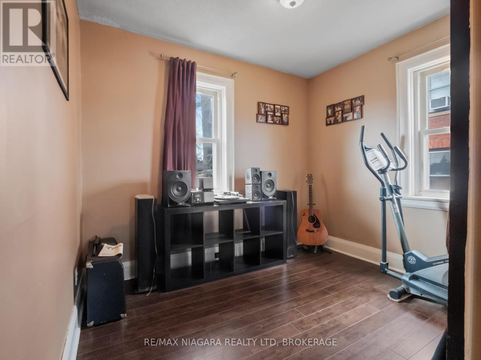 215 Phipps Street, Fort Erie, Ontario  L2A 2V4 - Photo 21 - X12103583