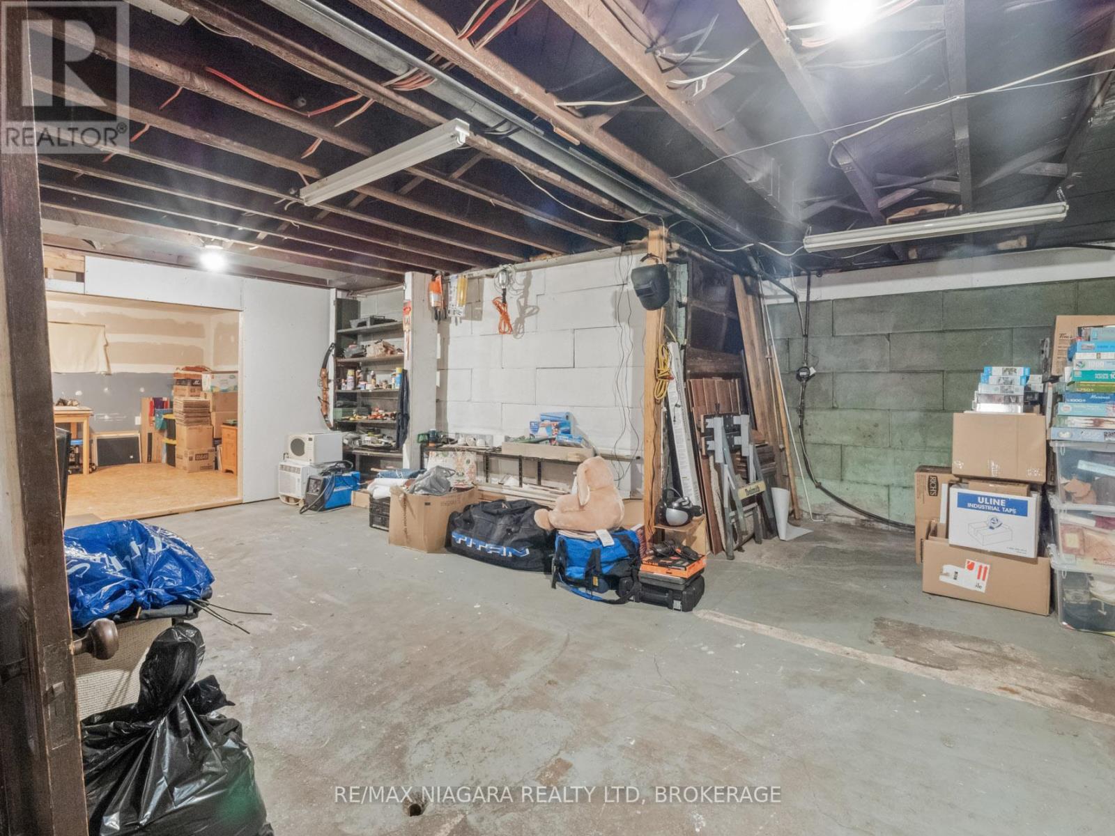 215 Phipps Street, Fort Erie, Ontario  L2A 2V4 - Photo 26 - X12103583