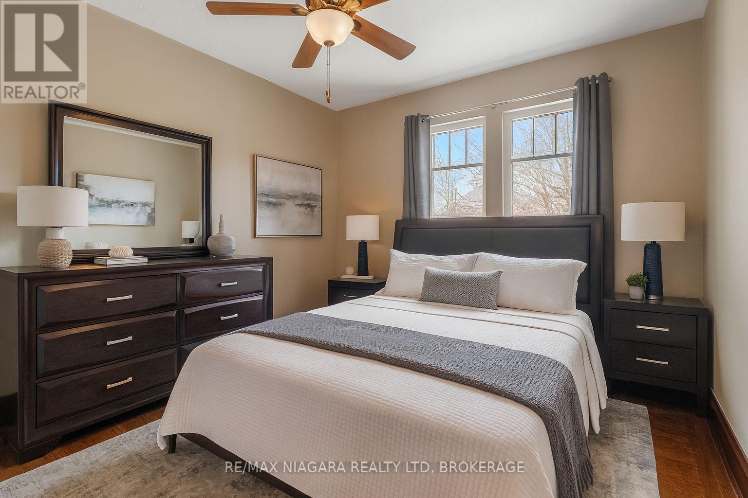 215 Phipps Street, Fort Erie, Ontario  L2A 2V4 - Photo 7 - X12103583