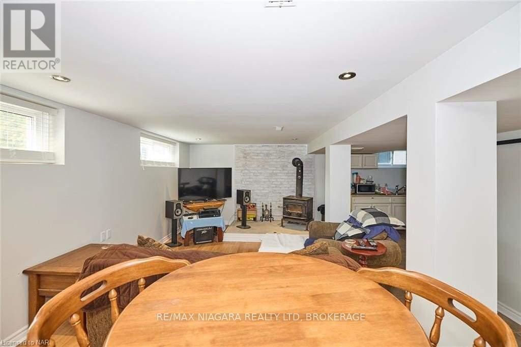 6933 Hagar Avenue, Niagara Falls, Ontario  L2G 5M6 - Photo 14 - X12105678