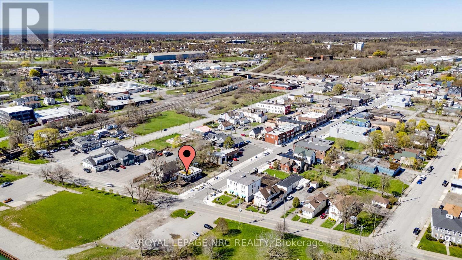 607 Niagara Boulevard, Fort Erie, Ontario  L2A 3H5 - Photo 6 - X12109202