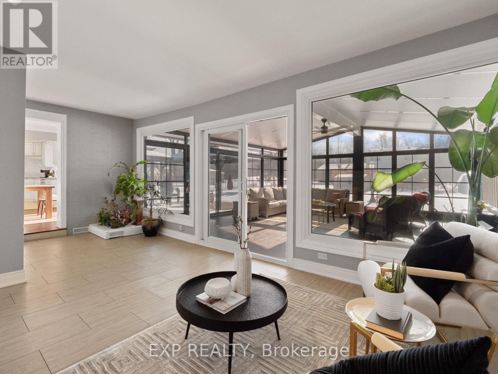 2189 Niagara Parkway, Fort Erie, Ontario  L2A 5M4 - Photo 18 - X12111106