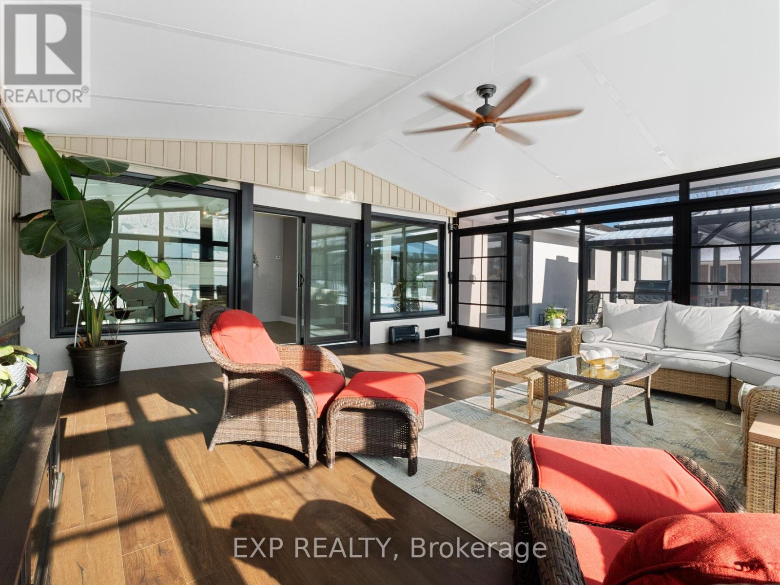 2189 Niagara Parkway, Fort Erie, Ontario  L2A 5M4 - Photo 20 - X12111106