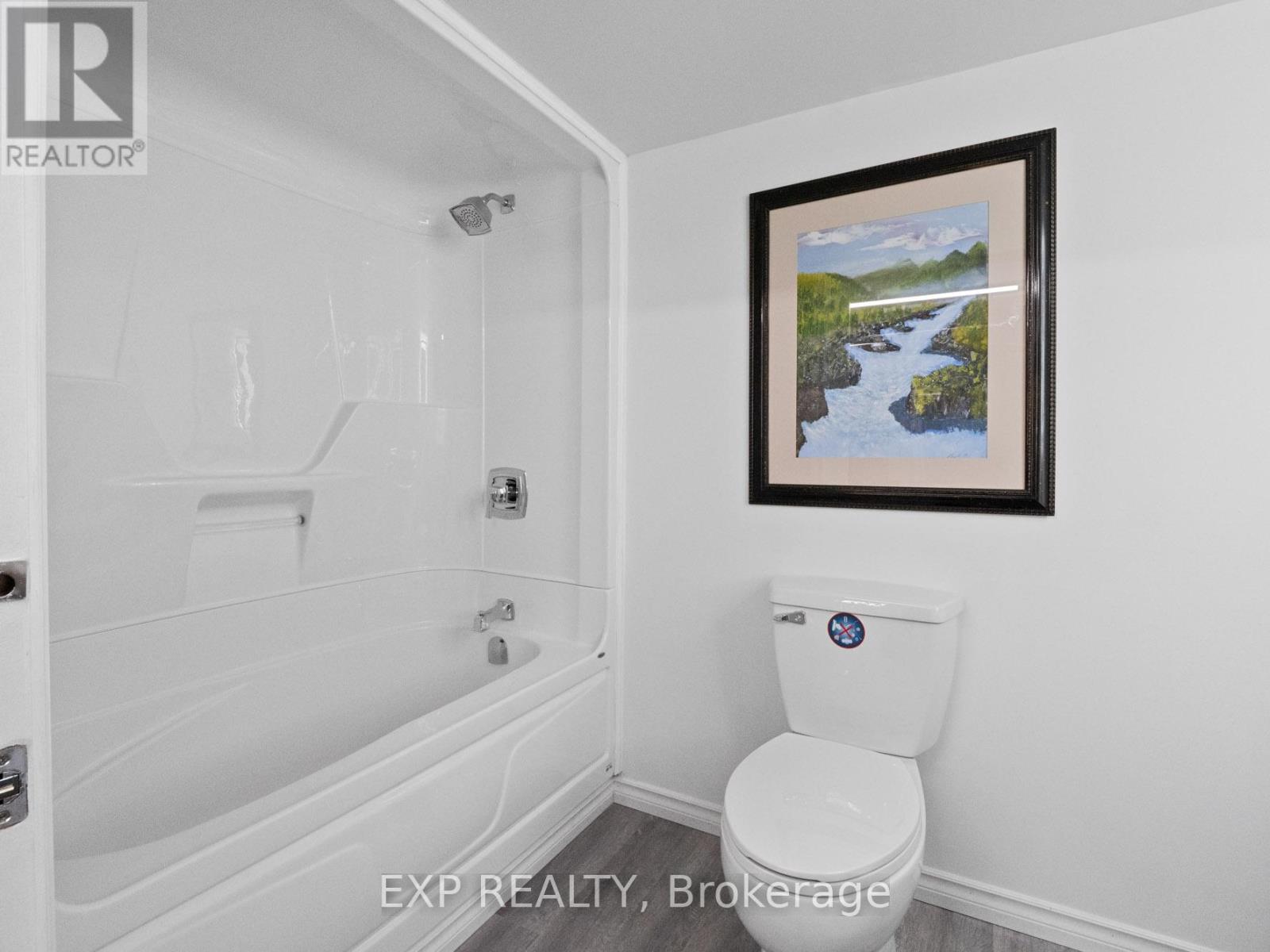 2189 Niagara Parkway, Fort Erie, Ontario  L2A 5M4 - Photo 32 - X12111106