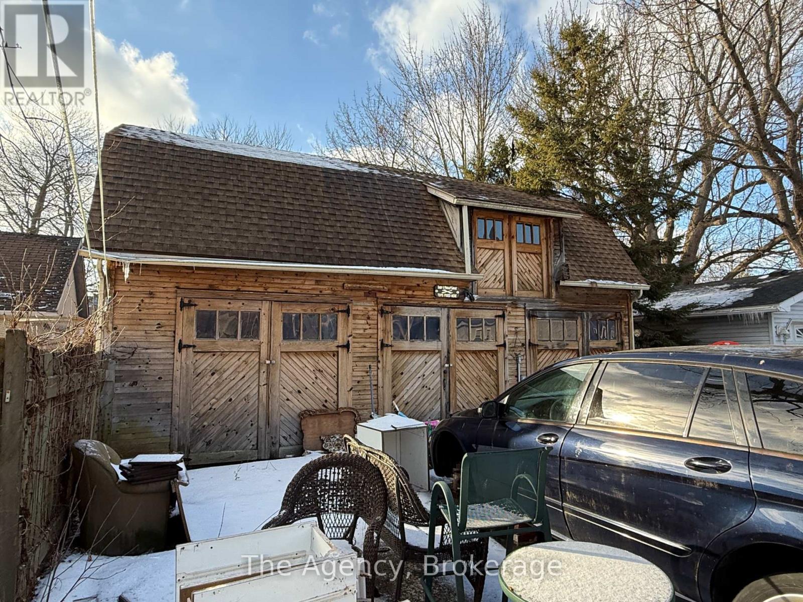 518 King Street, Port Colborne, Ontario  L3K 4H6 - Photo 14 - X12121015