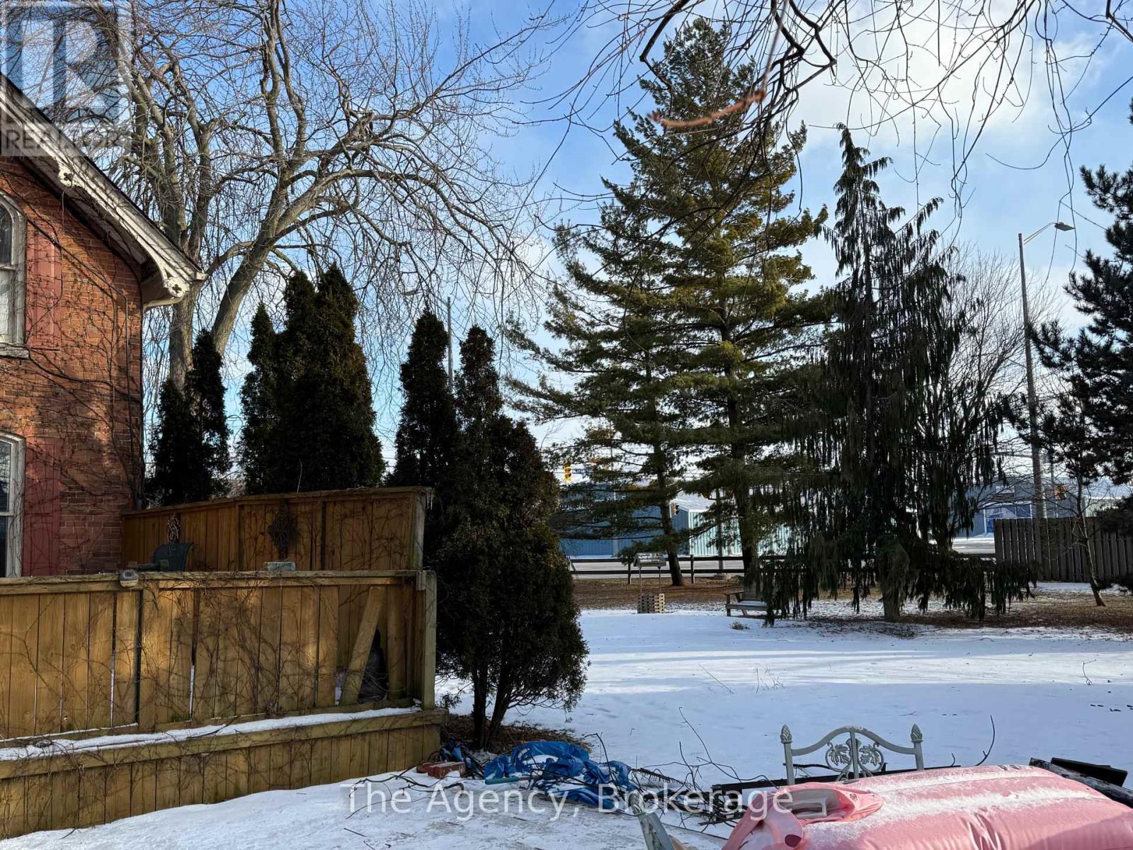 518 King Street, Port Colborne, Ontario  L3K 4H6 - Photo 16 - X12121015