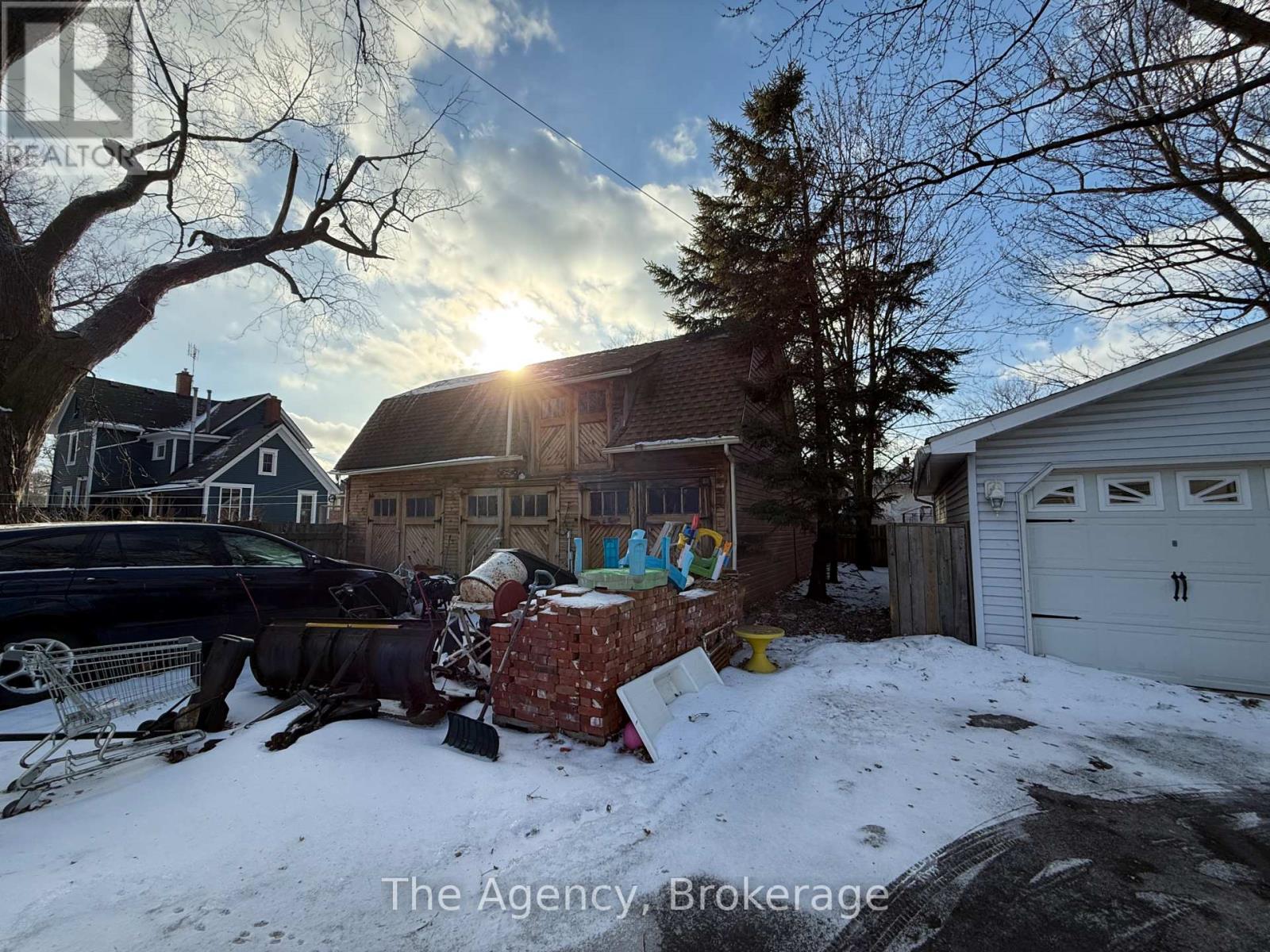 518 King Street, Port Colborne, Ontario  L3K 4H6 - Photo 17 - X12121015