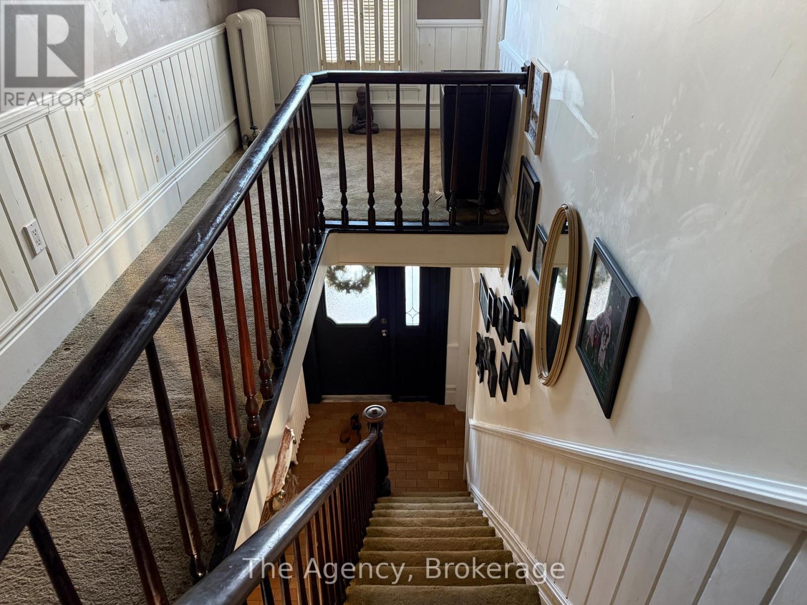 518 King Street, Port Colborne, Ontario  L3K 4H6 - Photo 4 - X12121015