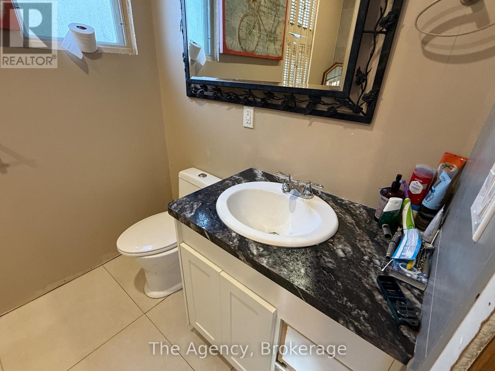 518 King Street, Port Colborne, Ontario  L3K 4H6 - Photo 9 - X12121015