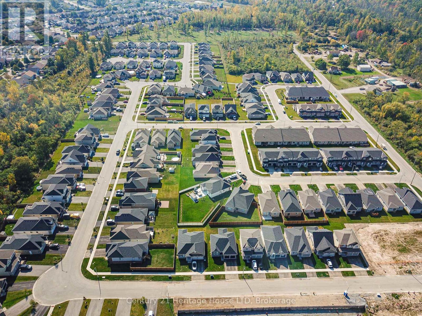 740 Burwell Street, Fort Erie, Ontario  L2A 0E2 - Photo 8 - X12124931