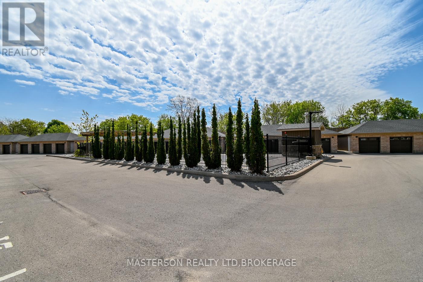 203 - 4644 Pettit Avenue, Niagara Falls, Ontario  L2E 6L5 - Photo 13 - X12146287