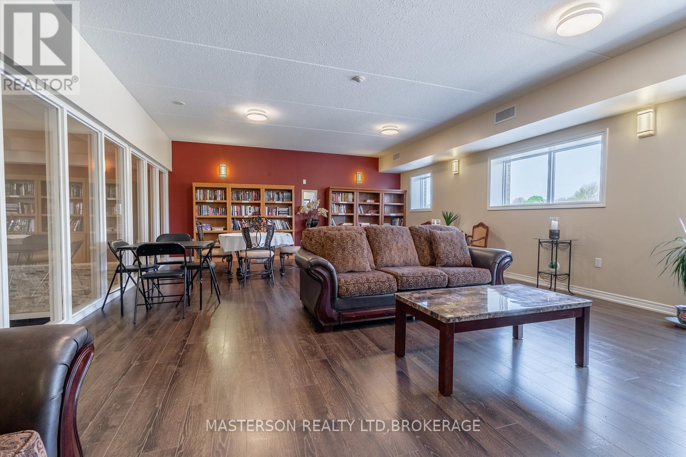 203 - 4644 Pettit Avenue, Niagara Falls, Ontario  L2E 6L5 - Photo 14 - X12146287