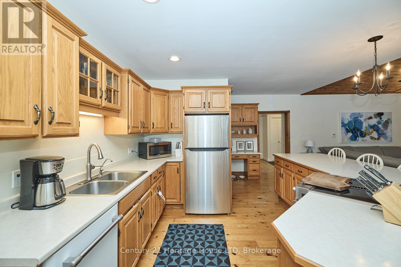 5930 Michener Road, Port Colborne, Ontario  L0S 1R0 - Photo 11 - X12154343