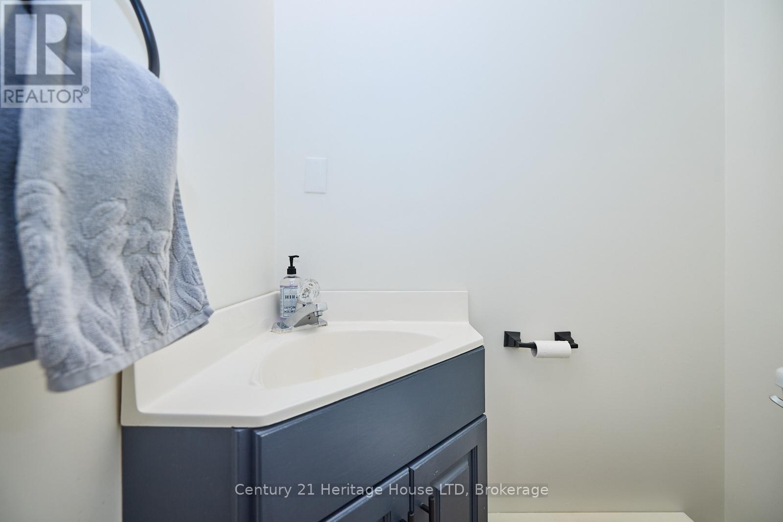 5930 Michener Road, Port Colborne, Ontario  L0S 1R0 - Photo 25 - X12154343